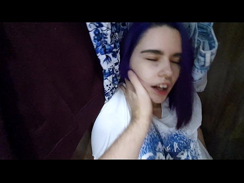 ❤️ Terjumpa adik saya di dalam almari dan membantunya merangkap Video seks pada ms.quizfarmature.ru