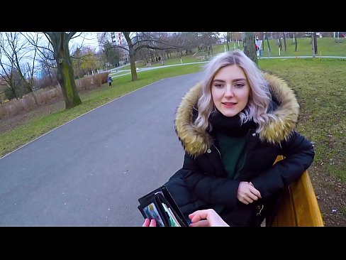 ❤️ Menelan air mani panas orang asing untuk wang - blowjob di taman oleh Eva Elfie Video seks pada ms.quizfarmature.ru